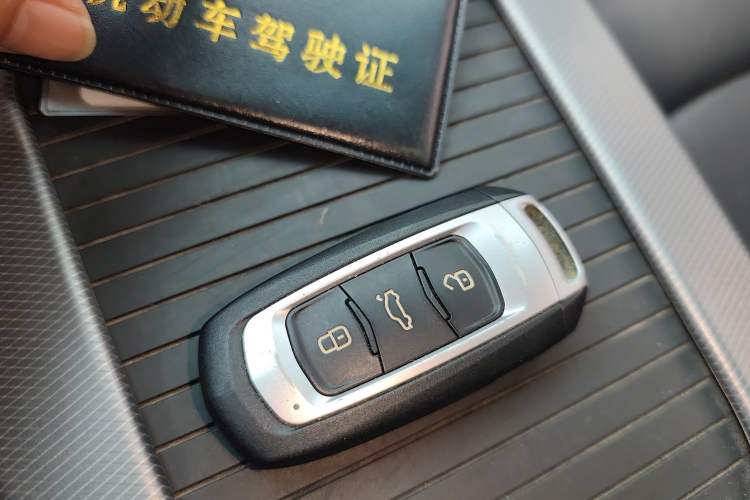 Used Geely Auto Emgrand GL 2017 1.8L DCT Elite Model
