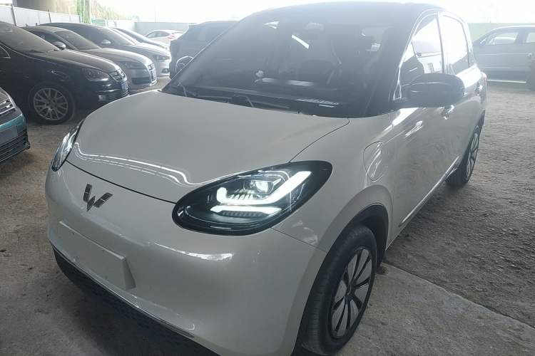 Used Wuling Bingo 2023 410 km Lingxi Deluxe Edition