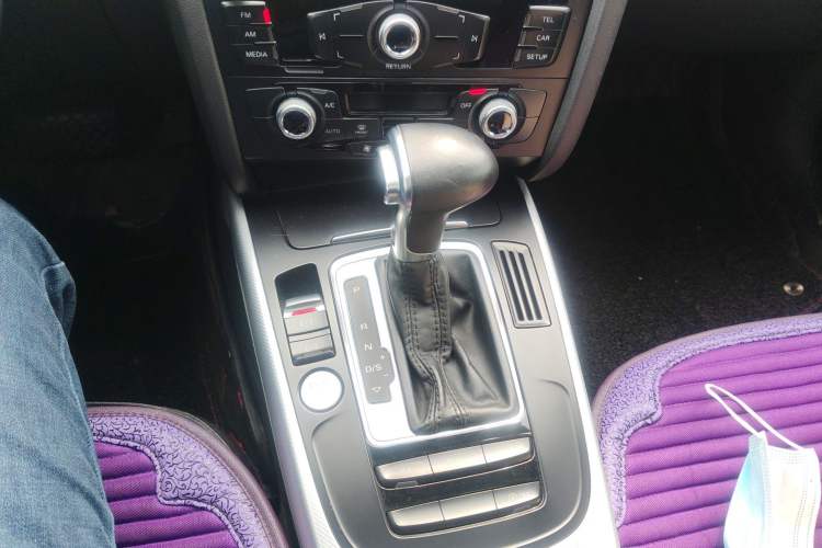 Used Audi A4L 2016 35 TFSI Collector's Edition Automatic Standard Model
