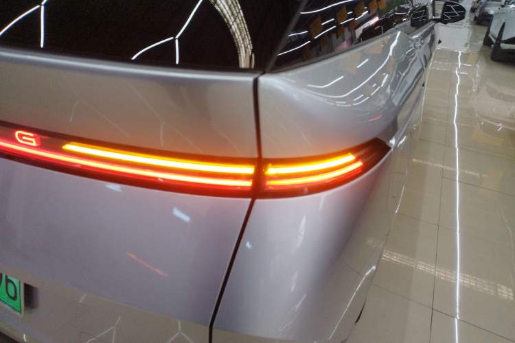 Used XPeng X9 2024 640 All-Wheel Drive High-Performance Max
