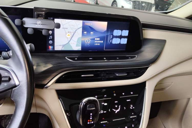 Used Buick GL8 2023 ES Lu Zun Deluxe Model
