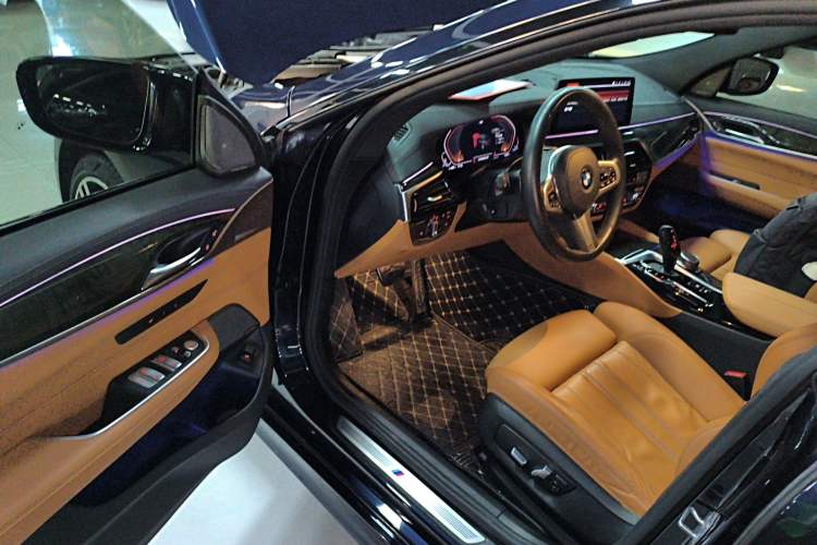 Used BMW 6 Series GT 2022 630i M Sport Package Driver Seat