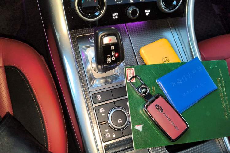 Used Land Rover Range Sport 2020 3.0 L6 HSE DYNAMIC Gear Lever