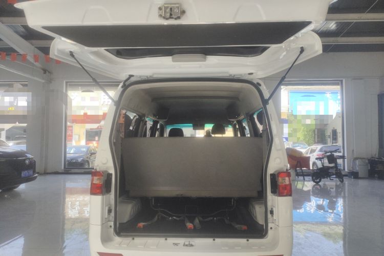 Used Jinbei Hiace X30 2023 1.5L Super-Comfortable Passenger Van 5/6/7-Seater Non-Air-Conditioned Version Model SWC15M Trunk