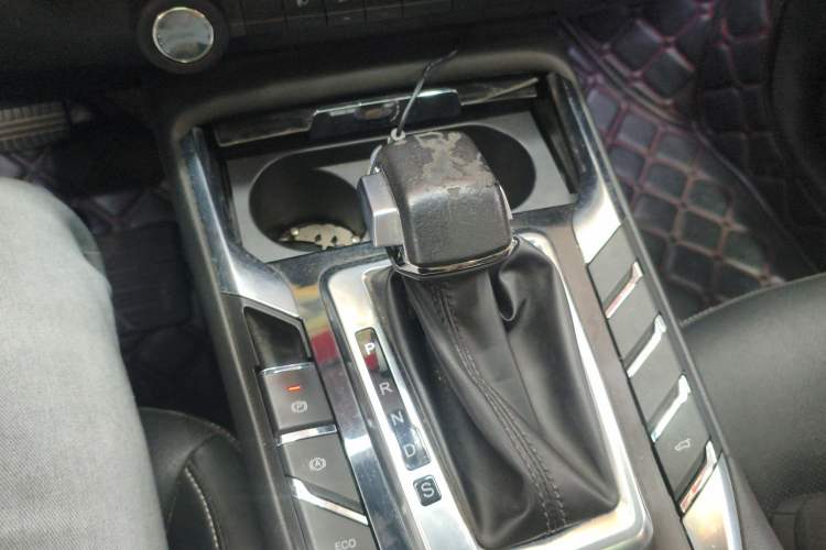 Used Zotye T500 2018 1.5T Automatic Smart Connected Prestige Model
