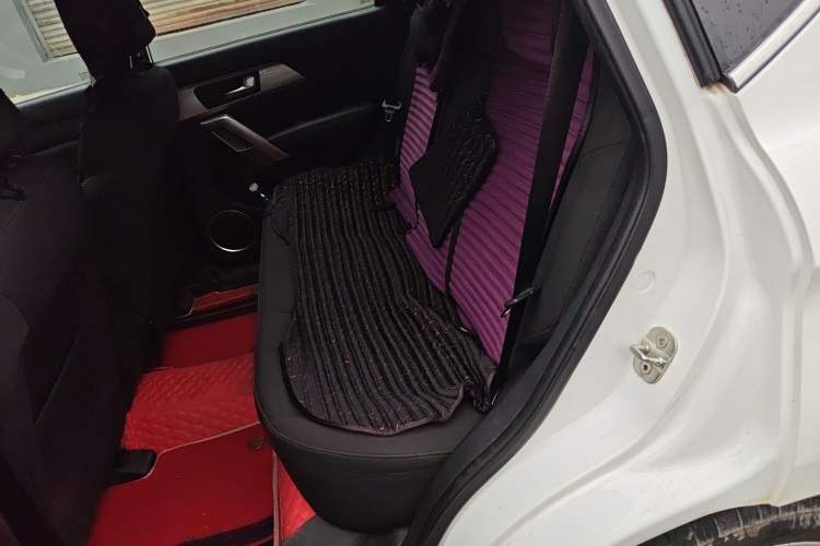 Used Haval H2 2016 Red-Label 1.5T Manual Two-Wheel Drive Comfort Model
