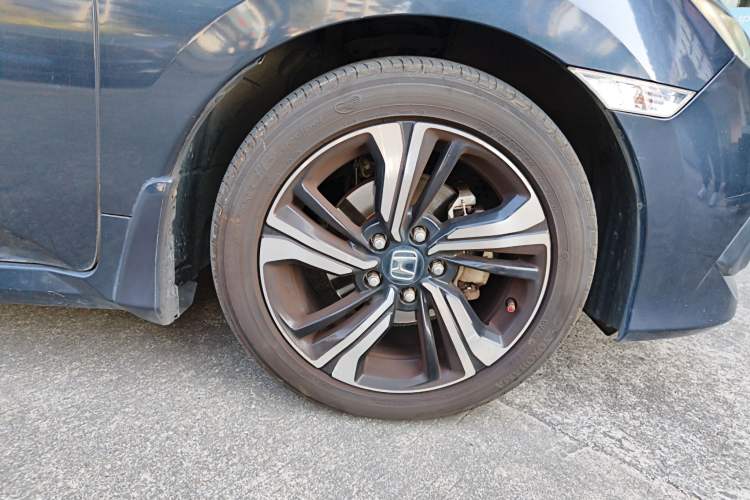 Used Honda Civic 2016 180TURBO CVT Comfort Version
