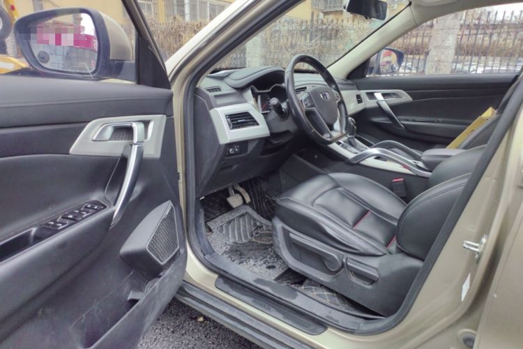 Used Geely Auto Emgrand X7 Sport 2018 1.8TD Automatic Two-Wheel Drive Zhiya Model