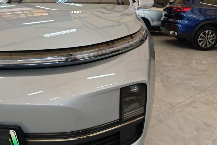 Used Li Auto L8 2023 Air model
