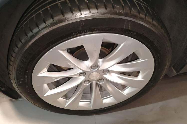 Used Tesla Model X 2016 X 75D Left Front Wheel Hub