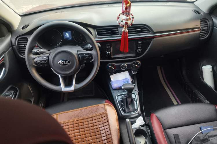 Used Kia KX Cross 2017 1.4L AT GLS