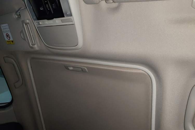 Used Subaru Forester 2020 2.0i Luxury Edition EyeSight Headliner