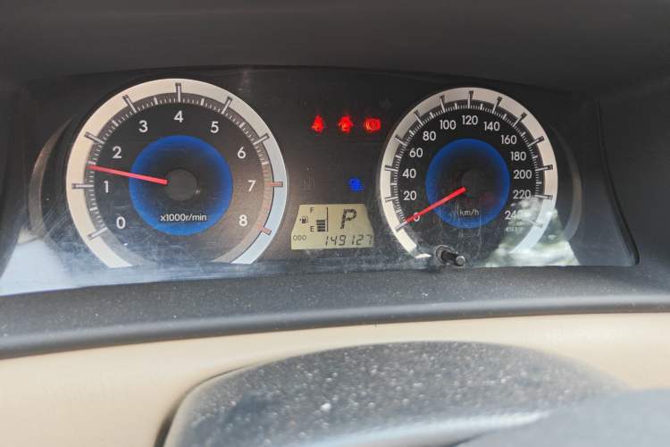 Used Toyota Corolla EX 2013 1.6L Automatic Excellence Edition Odometer Close Up