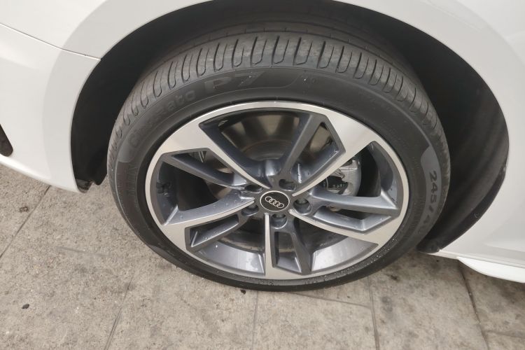 Used Audi A4L 2024 40 TFSI Fashion Dynamic Model