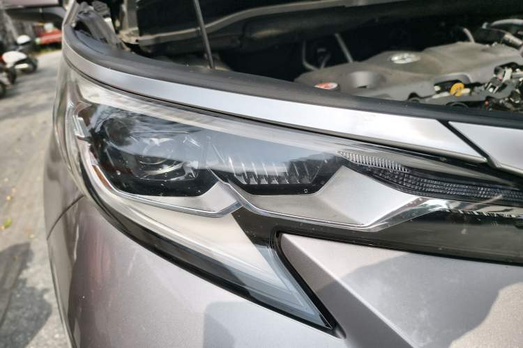 Used Toyota SIENNA 2021 2.5L Hybrid Premium Edition