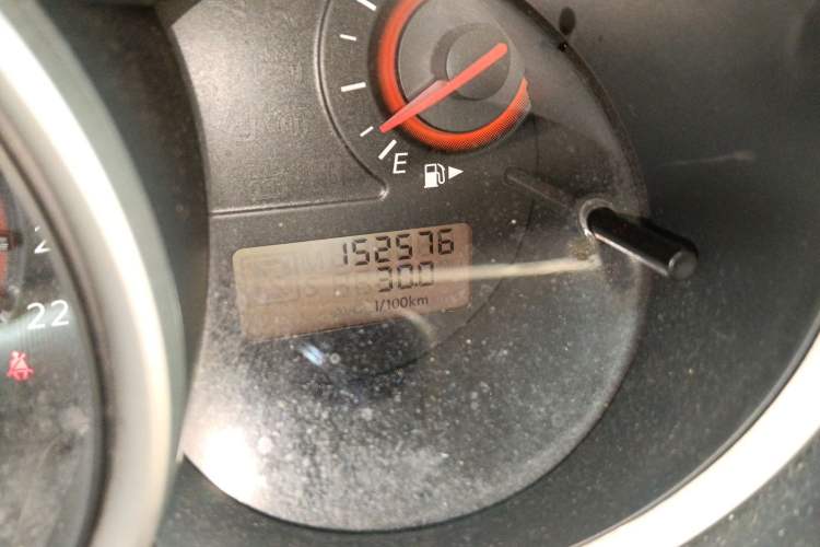 Used Nissan Sylphy 2012 Classic 1.6XE Manual Comfort Edition Odometer Close Up