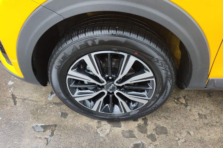 Used Kia kx1 Stonic 2021 1.4L CVT Sunroof Model