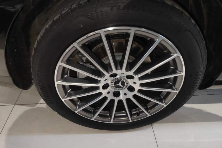 Used Mercedes-Benz E-Class 2023 Facelift E 260 L 4MATIC
