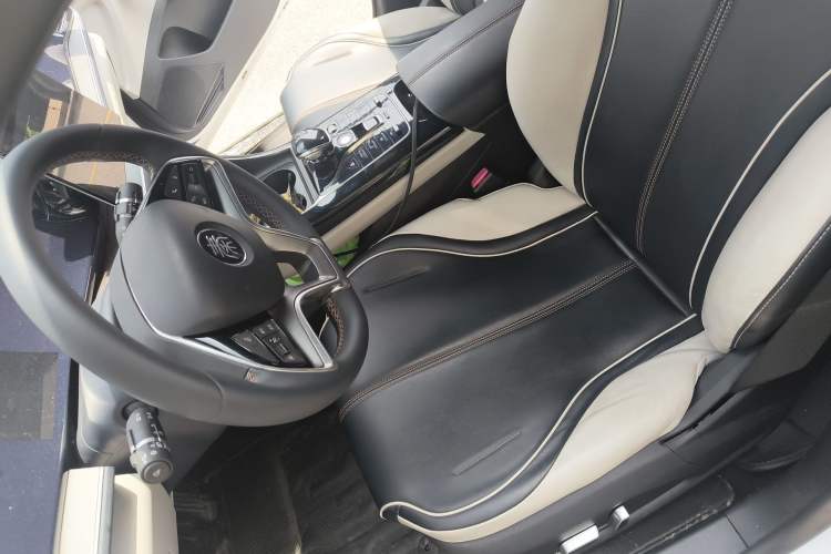 Used BYD Qin PLUS 2021 EV 400KM Luxury Model
