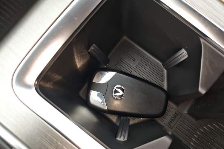 Used Changan Lantop 2023 2.0T Automatic 4x4 Gasoline Flagship Standard Cab
