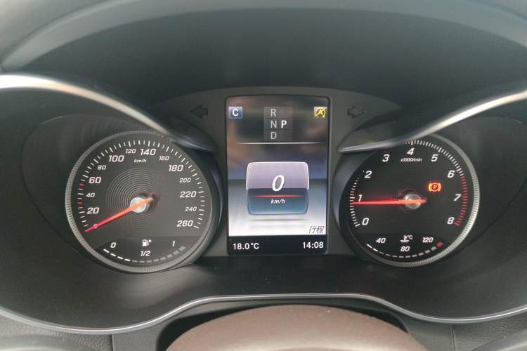 Used Mercedes-Benz GLC 2016 GLC 260 4MATIC Luxury Model Instrument Cluster