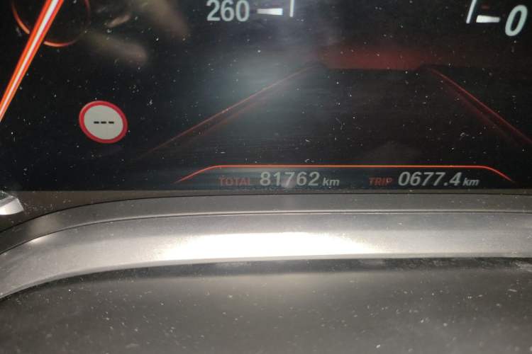 Used BMW 7 Series 2018 730Li Luxury Edition M Sport Package Odometer Close Up