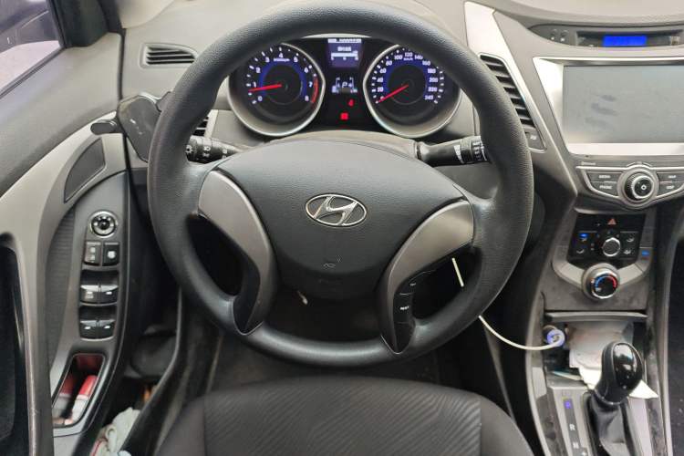 Used Hyundai Elantra (5th Generation / Langdong) 2013 1.6L Automatic Leading Model
