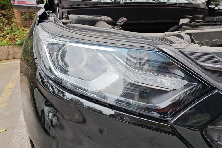 Used Chevrolet Equinox 2019 Redline 550T Automatic All-Wheel-Drive RS Model China V Standard Exterior 6