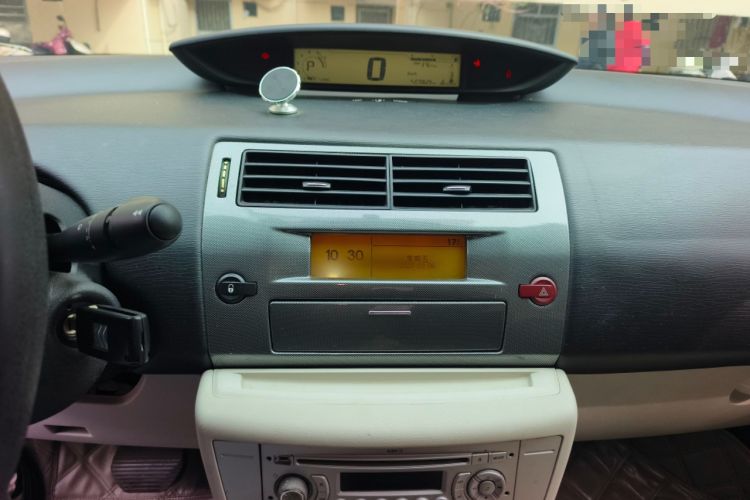 Used Citroen C-Quatre 2011 Sedan 1.6L Automatic Fashion Edition Audio And AC Panel