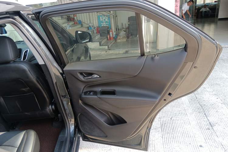 Used Chevrolet Equinox 2019 535T Automatic YuJie Edition China VI