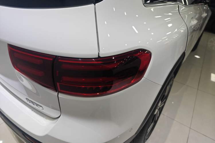 Used Mercedes-Benz GLB 2024 GLB 200 Dynamic Edition Exterior 3