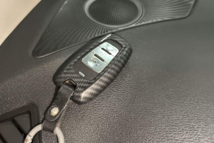 Used Haval H2 2018 Blue-Label 1.5T Dual-Clutch Two-Wheel-Drive Luxury Model
