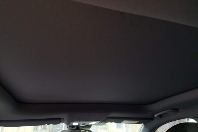 Used CHANGAN UNI-V 2022 1.5T Prestige Version Headliner