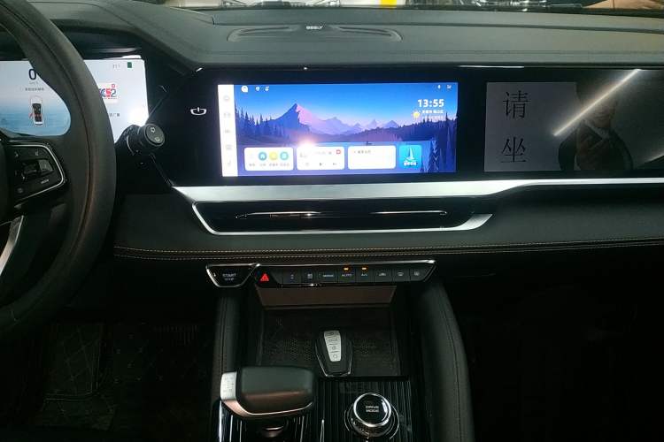 Used Geely Auto Monjaro L 2024 2.0TD DCT EVO Two-Wheel Drive Long-Range Version Audio And AC Panel