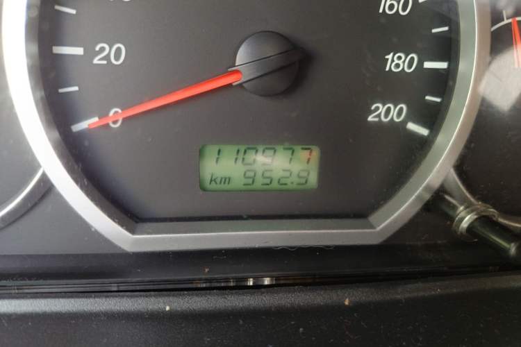 Used Wuling Hongguang 2010 1.2L Base Version China IV Standard Odometer Close Up