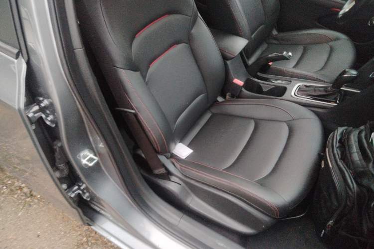 Used Chevrolet Monza 2019 RS 330T Automatic Comfort Edition China VI Standard Right Front Seat