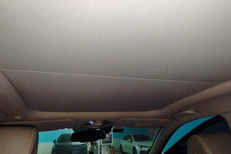 Used Hyundai Grand SantaFe 2013 3.0L 7-Seater Four-Wheel-Drive Comfort Edition Headliner