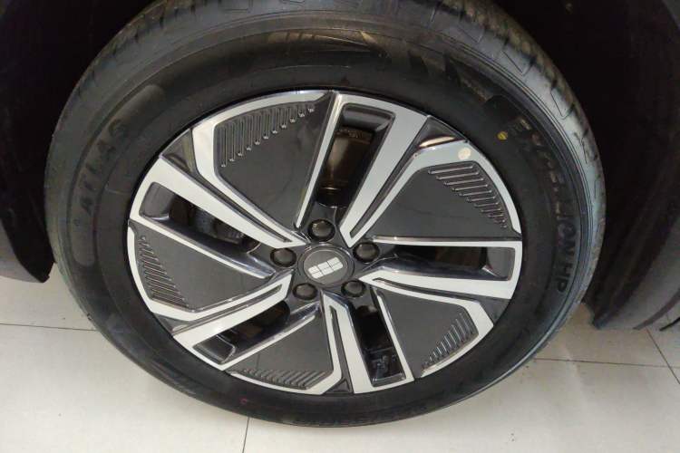 Used Geely Galaxy Galaxy Xingjian 7 EM-i 2025 120km Launch+ Version