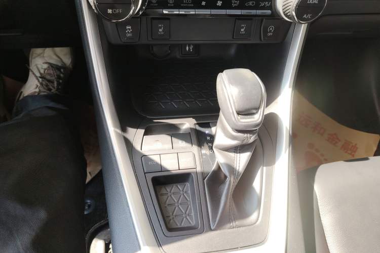 Used Toyota RAV4 2021 2.0L CVT Two-Wheel Drive Fashion PLUS Edition