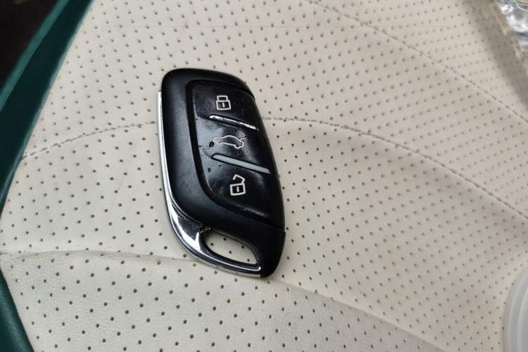 Used Roewe i5 2020 1.5L Manual 4G Connect Luxury Edition Vehicle Key
