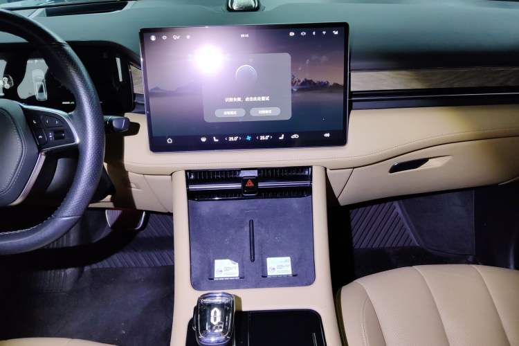 Used Hima AITO M7 2022 1.5T Four-Wheel Drive Luxury Edition