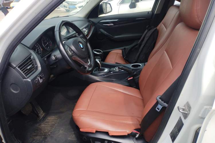 Used BMW X1 2015 sDrive18i Fashion Upgrade Edition Left Front Seat