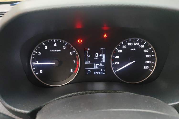 Used Hyundai ix25 2015 1.6L Automatic Two-Wheel Drive Smart GLS Trim Instrument Cluster