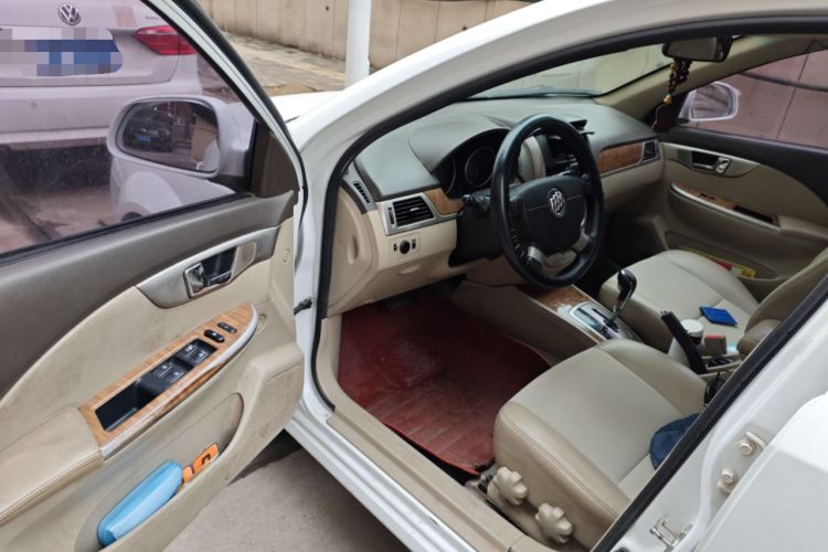 Used Buick Excelle 2015 1.5L Automatic Classic Model
