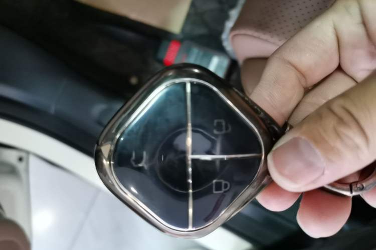 Used Wuling Bingo S 2025 Model 325km Deluxe Edition Interior 1