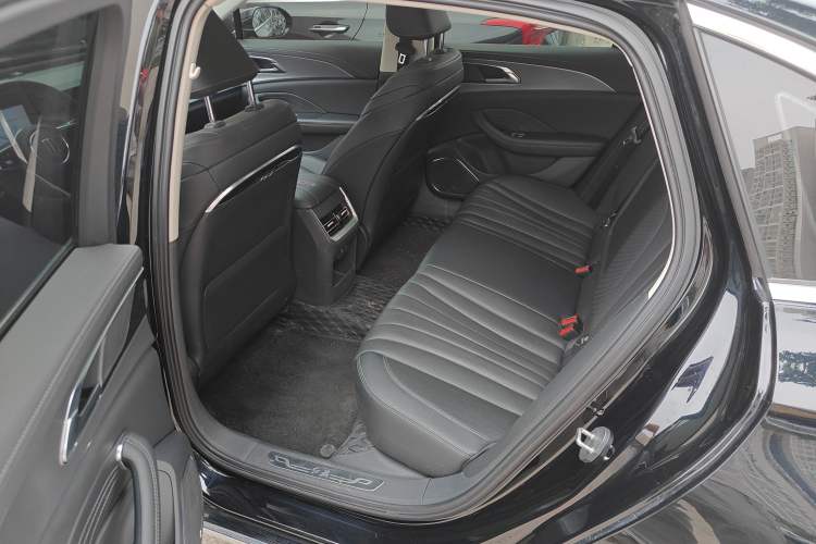 Used Hongqi H5 2024 2.0T Automatic Smart Connect Flagship Edition