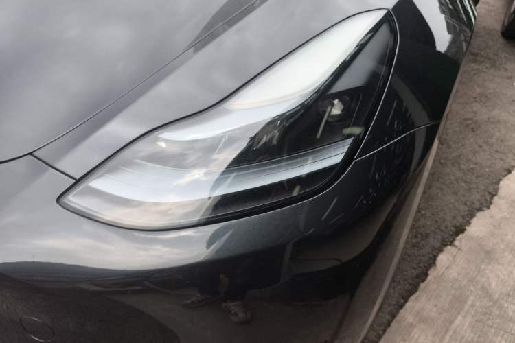 Used Tesla Model Y 2024 Rear-Wheel-Drive Version
