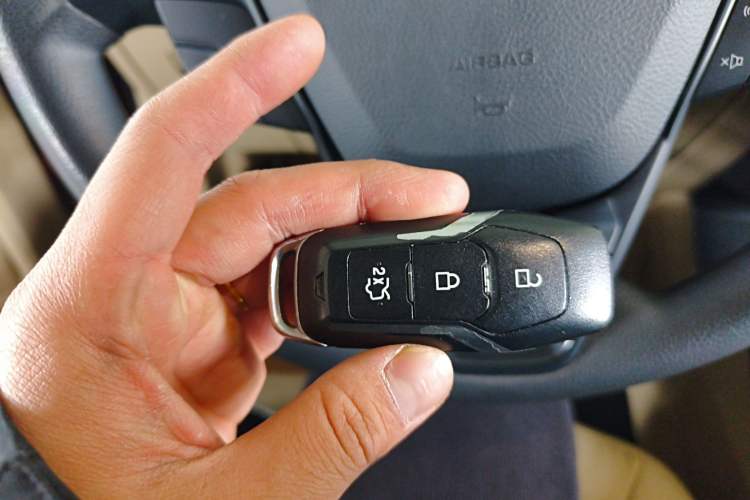 Used Ford Edge 2016 EcoBoost 245 Two-Wheel-Drive Titanium 5-Seater