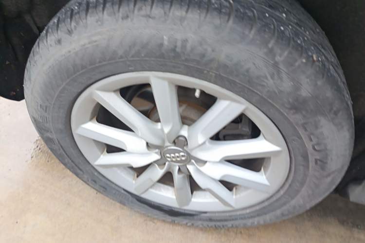 Used Audi Q3 2015 30 TFSI Ambition Edition
