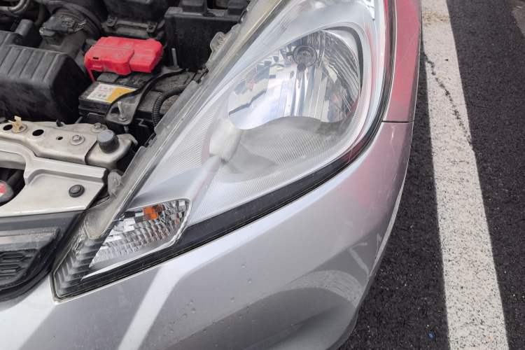 Used Honda Fit 2011 1.3L automatic comfort version
